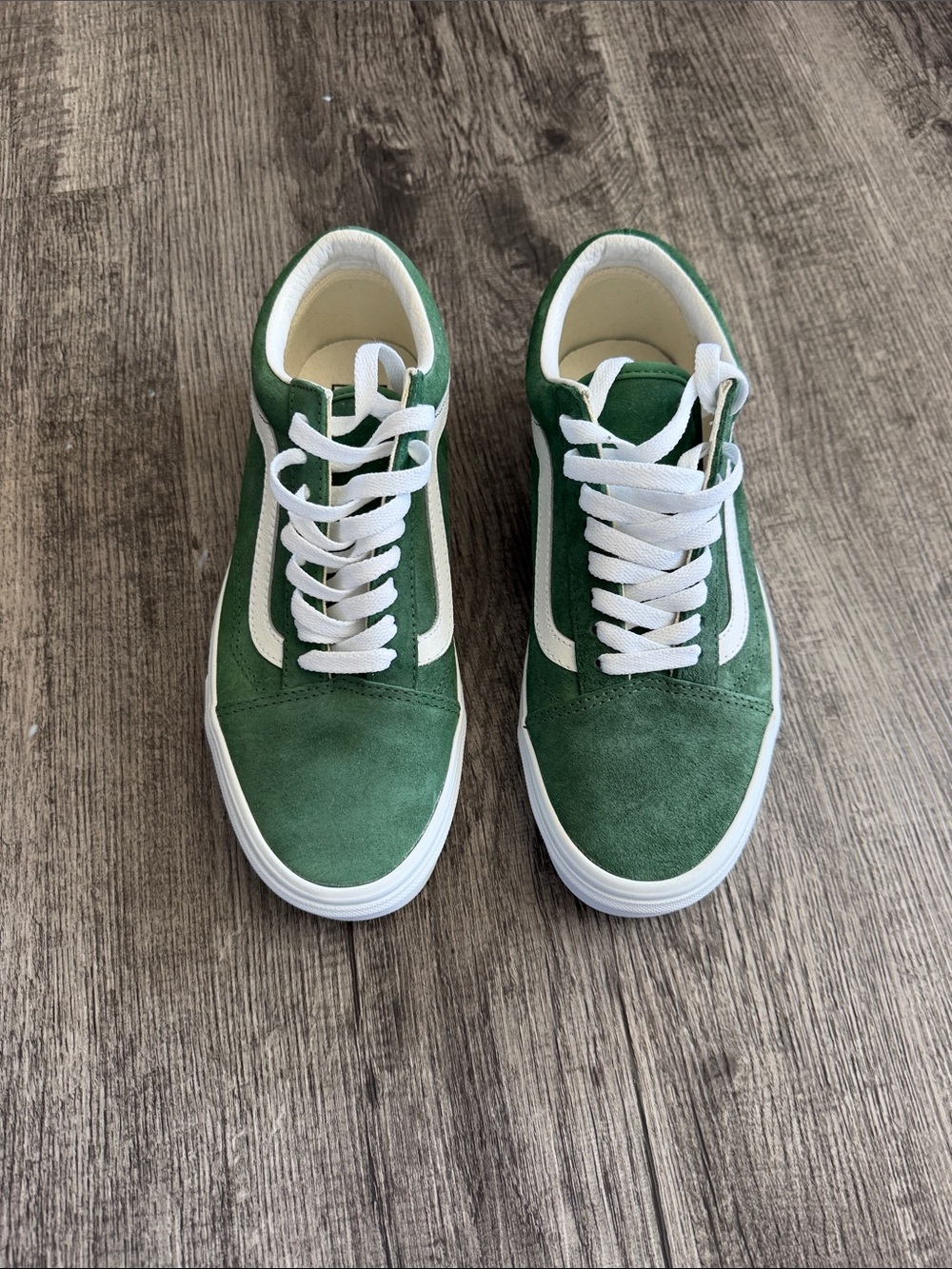Vans old skool Green Suede Skate Sneakers with White Stripe